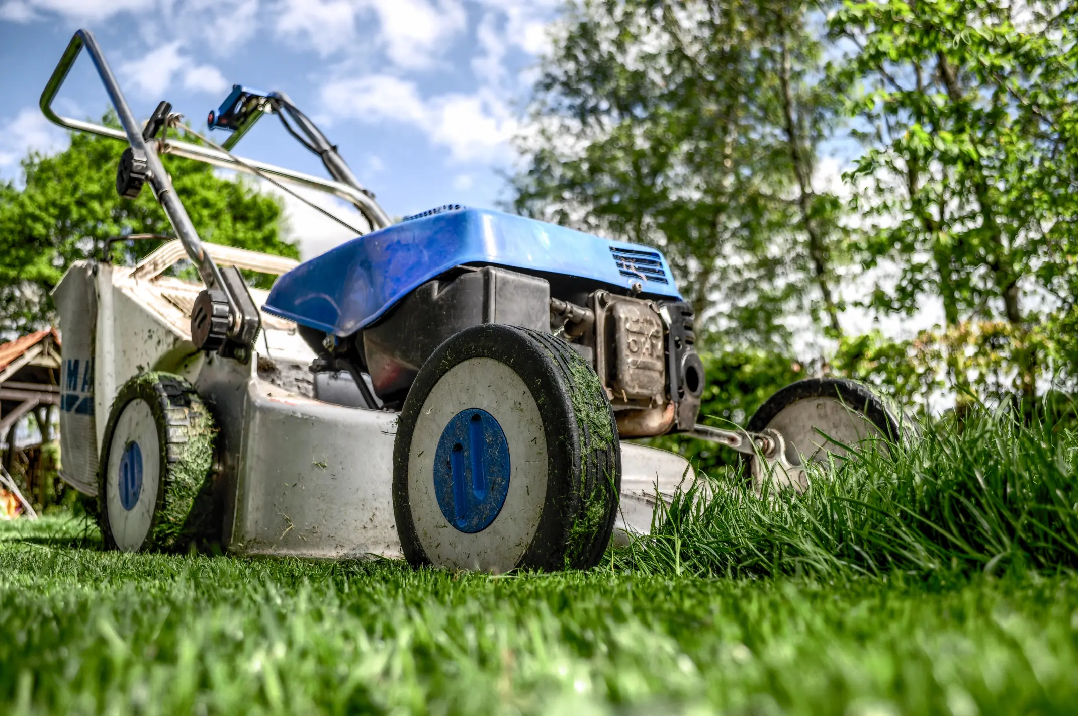 work-grass-tractor-field-farm-lawn-1238789-pxhere.com